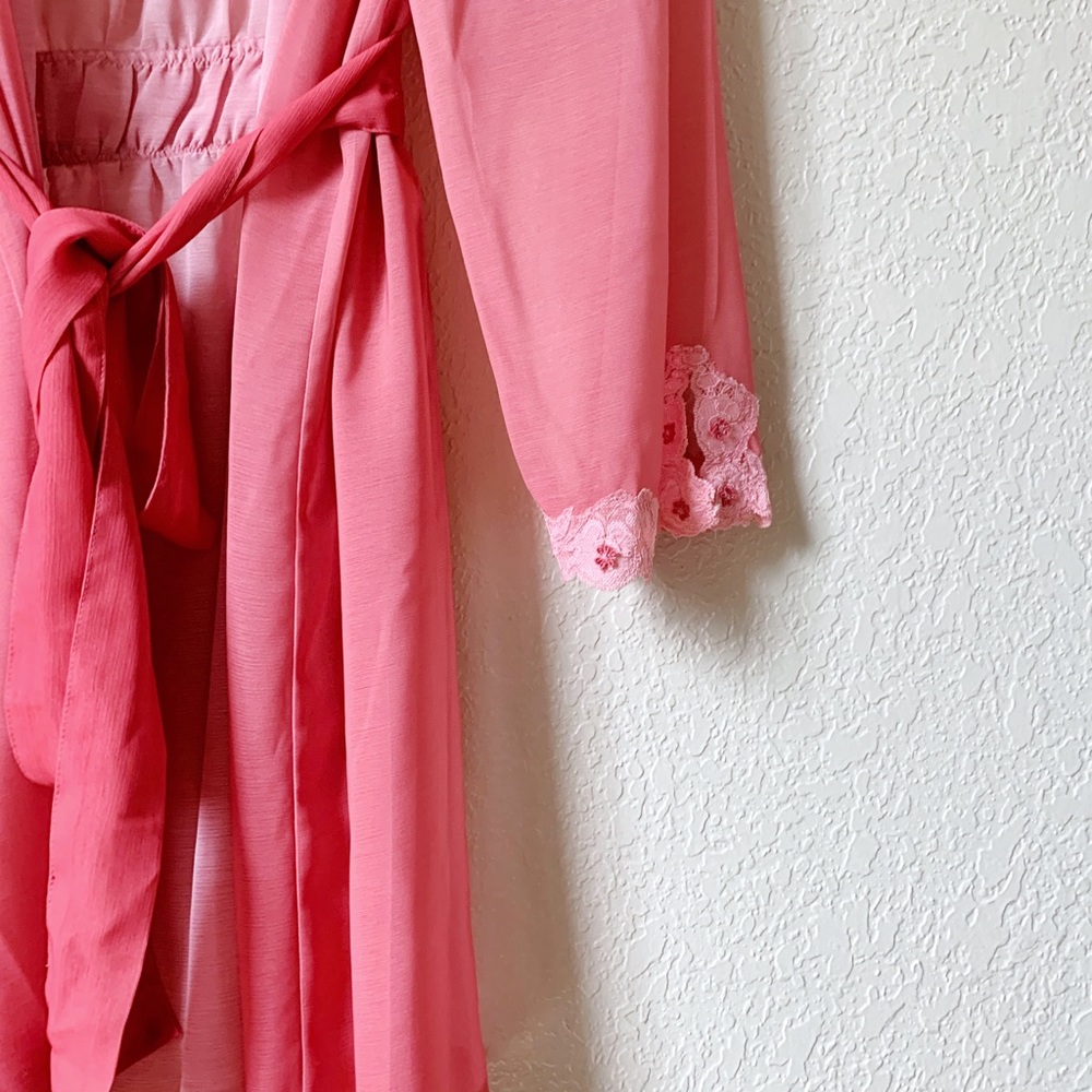 Morgan Taylor Intimates Robe - Picture 3 of 8